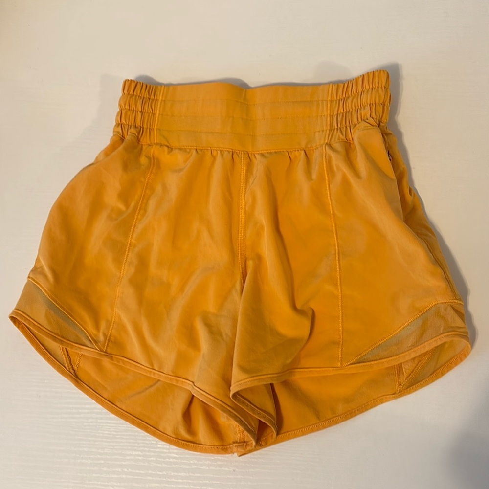 Lululemon Hotty Hot Athletic Shorts Size 0